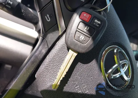 2017 Toyota Camry Se z USA, uszkodzony, nr VIN 4T1BF1FK3HU723010